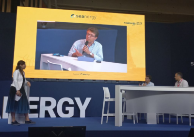 Christophe Clergeau au salon des énergies marines renouvelables Seanergy